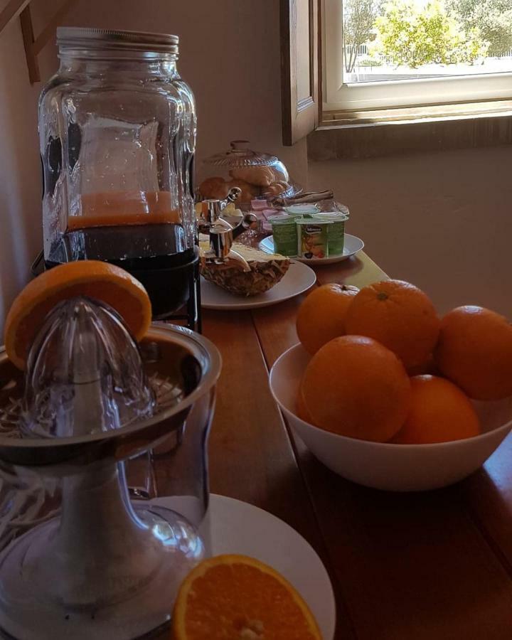 Guest House Almeixar 알만실 외부 사진