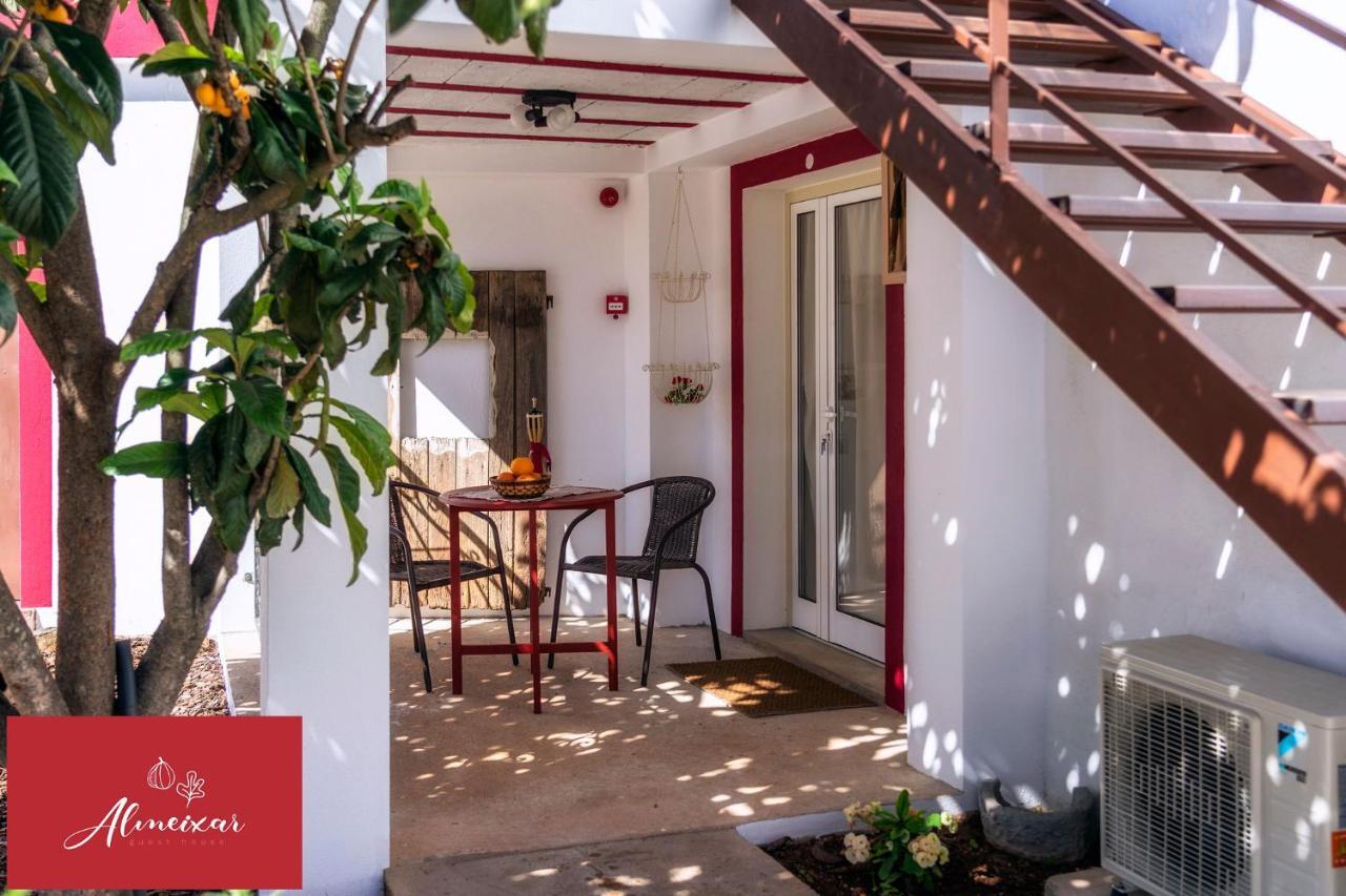 Guest House Almeixar 알만실 외부 사진