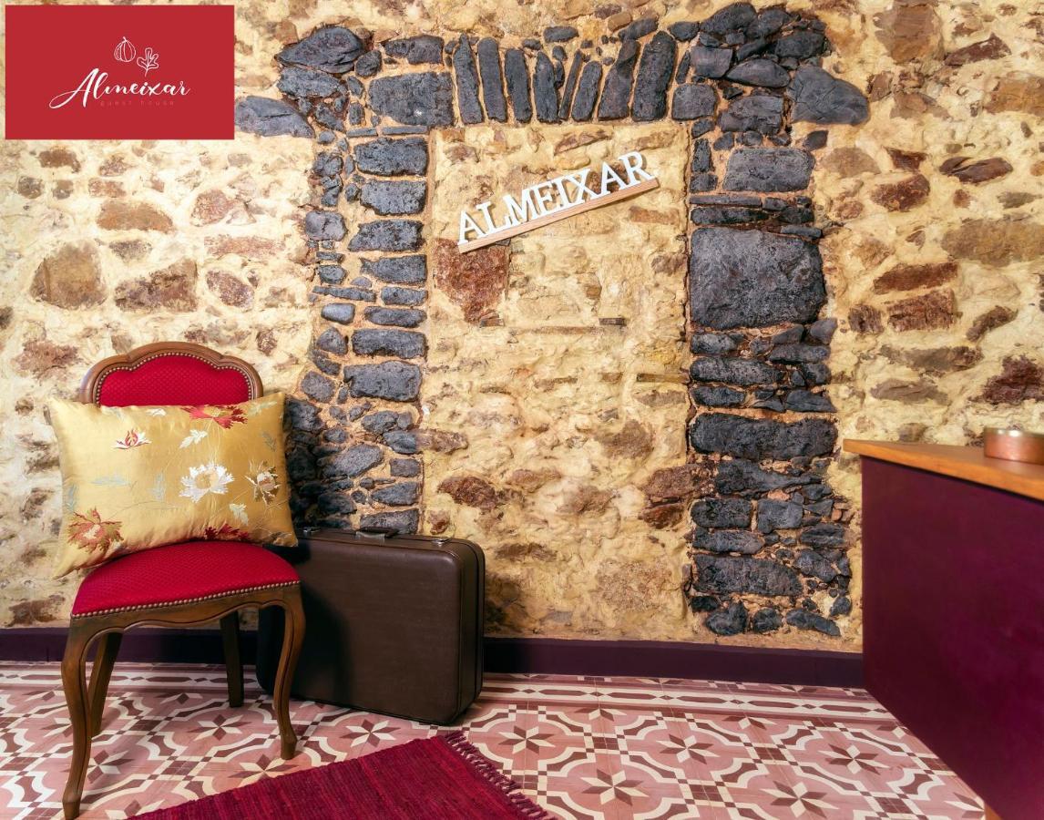 Guest House Almeixar 알만실 외부 사진