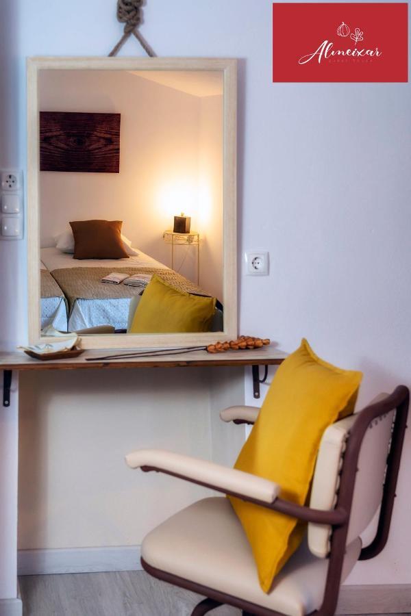 Guest House Almeixar 알만실 외부 사진