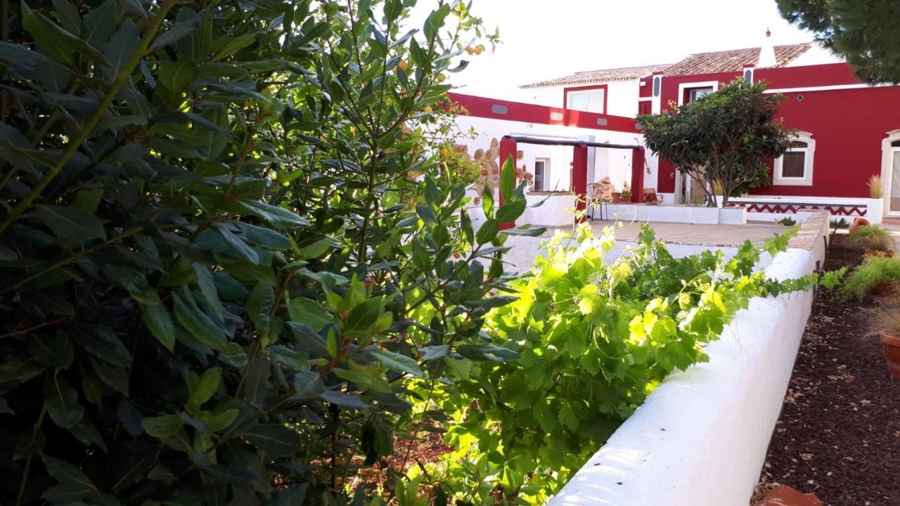 Guest House Almeixar 알만실 외부 사진