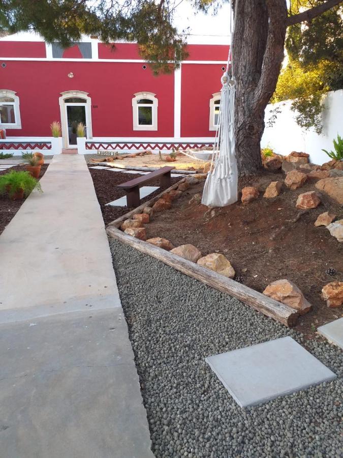 Guest House Almeixar 알만실 외부 사진
